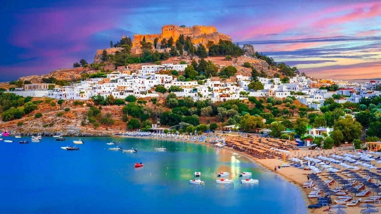 Yunanistan'a girişlerde yeni dönem! Pasaport yerine kontrol sistemi